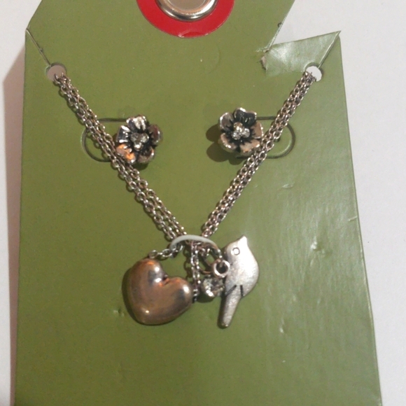 Silver Tone Heart Bird Charm Necklace & Flower Stud Earrings, Women’s Jewelry - Picture 3 of 8